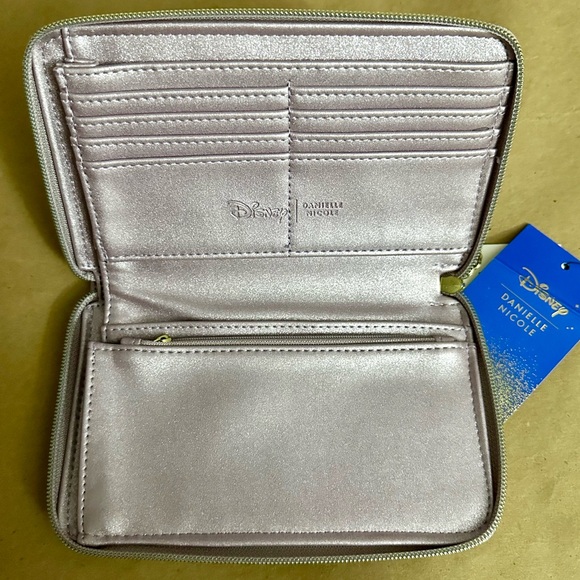 NWT Danielle Nicole Disney Mrs Potts Crossbody Shoulder Bag & Chip Wallet Bundle - Picture 16 of 16